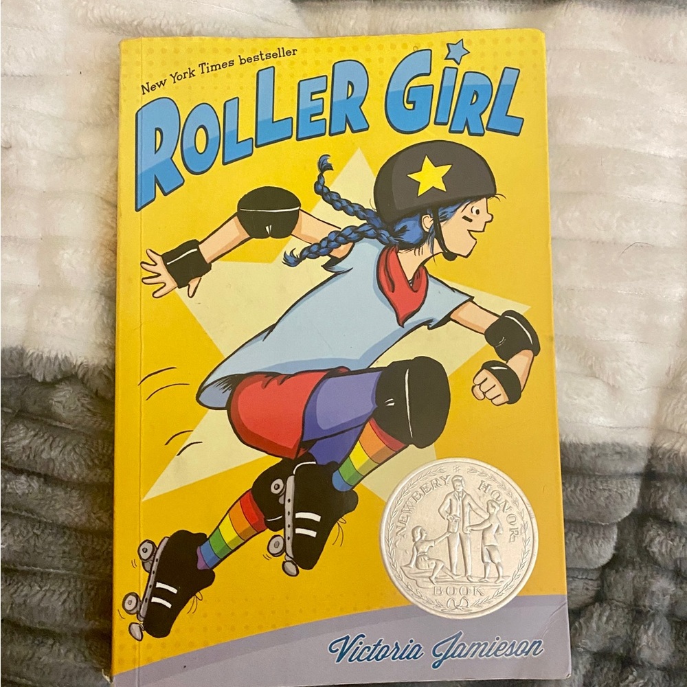 Roller Girl. Graphic YA novel by Victoria Jamieson